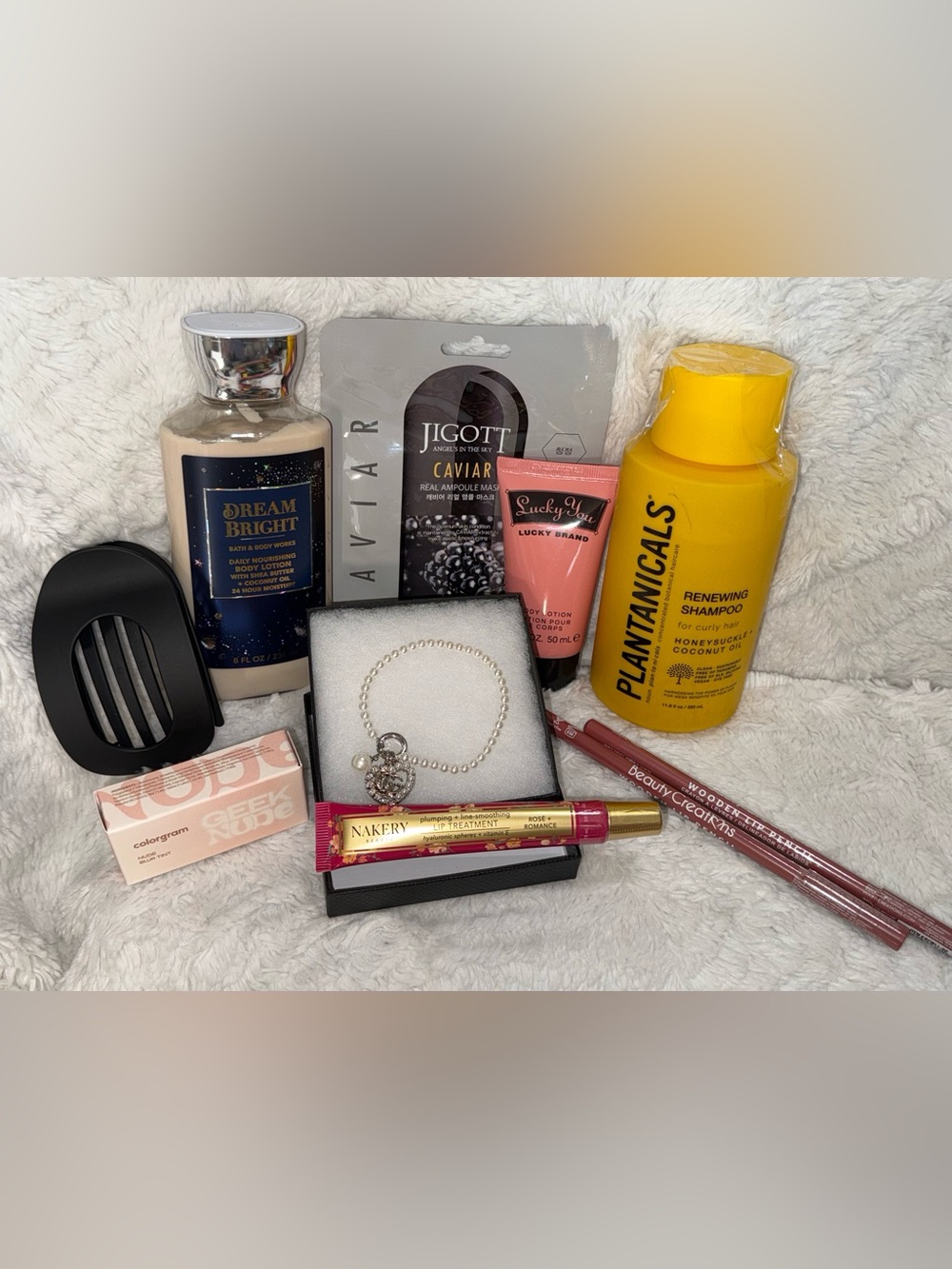 Beauty Bundle Luxe- Gucxi Style Bracelet, Clip, Makeup, Lotion, Shampoo Galore!